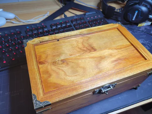 Finished canarywood box, front view